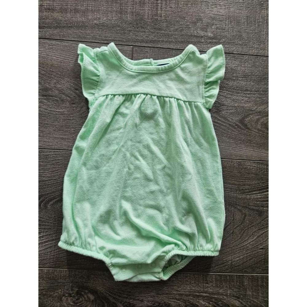 Old navy baby girl romper 3-6 mos